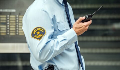 El vigilante de la Universidad de Granada que ha evitado la tragedia: «En el País Vasco aprendí a perder el miedo»