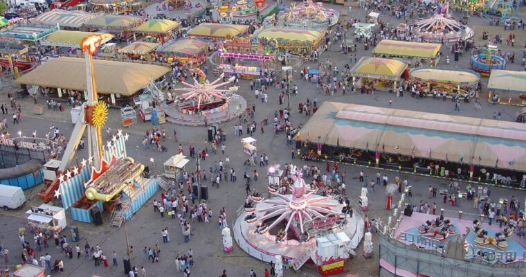Mateos alcalde de Cáceres.   Asegura que la instalación de atracciones en Cánovas está en regla tras el ataque del PSOE de Cáceres