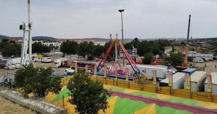 Las pulseras para menores y las horas sin música vuelven a la feria de Plasencia