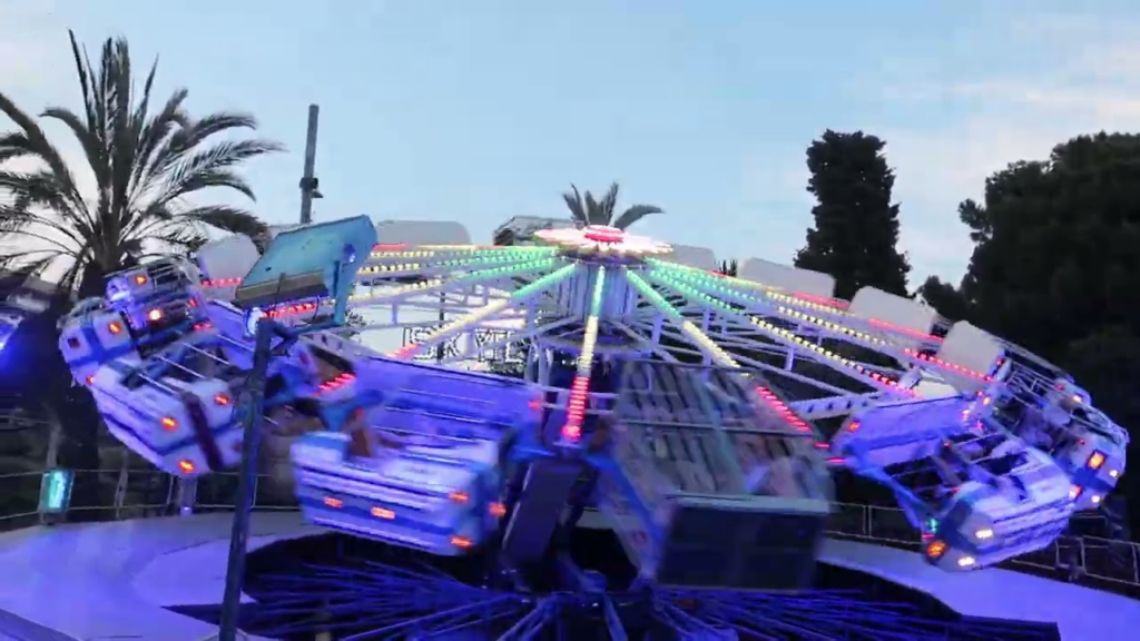 Seguros para la atracción Skylab Extazy Enterprise de la feria de atracciones